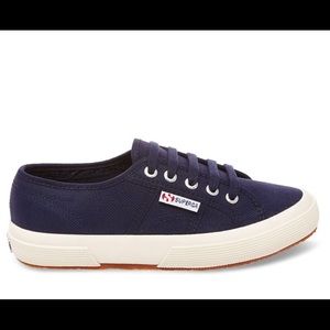 BARELY WORN navy Supergas
